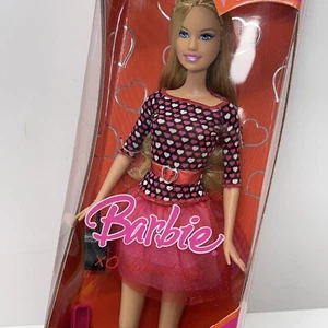 Muñeca Barbie XO VALENTINE 2007 con cepillo de gato gatito y cartera de corazón #M0926 Mattel nueva - Imagen 1 de 24