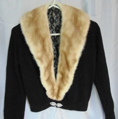 Suéter de punto de cachemir negro con cuello de piel de visón desmontable Foto 1 de 4