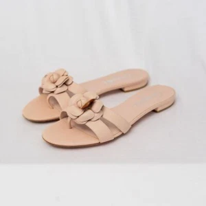Chanel Nude Leather CC Camellia Flat Slides 38 - Picture 1 of 4