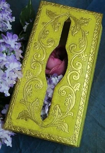 Vintage Florentine Kleenex Tissue Box Italy wood Hinged wood Gilt yellow Labels - Picture 1 of 12