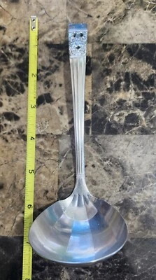 🤗 NICE ONEIDA ART DECO c1936 CORONATION SILVERPLATED GRAVY LADLE 🤎 - Image 1 of 4