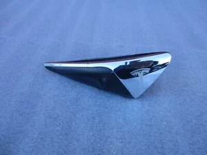 TESLA MODEL 3 FENDER CAMERA RIGHT OEM 2017 2018 2019 2020 OEM - Foto 1 di 9