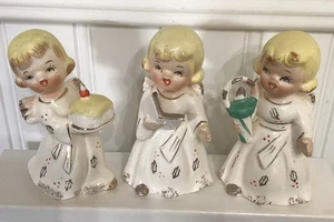 Vintage 50er Jahre Weihnachten Dezember Engel Mädchen hält Kuchen, Korb, Buch - Bild 1 von 11