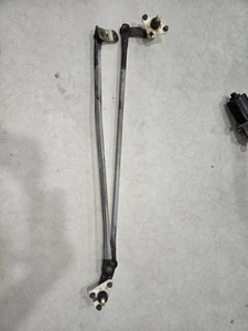 1994-98 Nissan Skyline GTS R33 Sedan Windshield Wiper Linkage - Picture 1 of 8