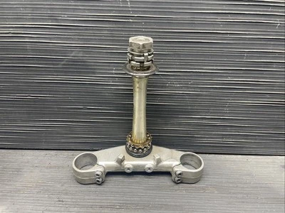 Yamaha YZF R6S 2007 inferior triple árbol horquilla tubo puente recto #52125 Foto 1 de 4