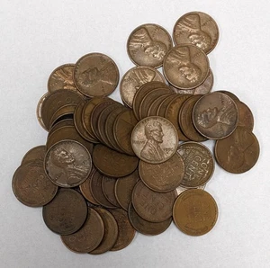 Lincoln Head Pennies Roll of 50 Mixed Date - Picture 1 of 3