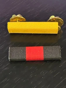 Vintage Sammlerstück zwei Armee Metall Pinback Anstecknadel Hutnadeln - Bild 1 von 2