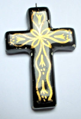 Ancien pendentif croix en céramique émaillée noir et or rare bijou vintage 5841 - Photo 1/3