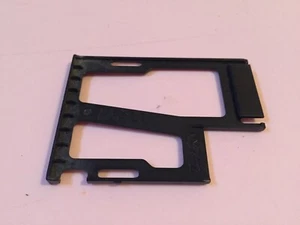 bouchon carte plastique pièce détachée pc portable DELL INSPIRON 1525 PP29L - Picture 1 of 2