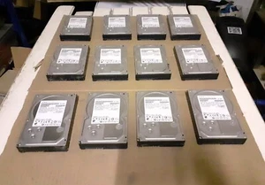 Hard-disk 3,5 2TB Hitachi HUA722020ALA330 SATA II 7.2K RPM - Foto 1 di 4