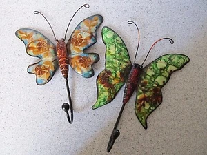 NOS 2 hell lackierte Metallhaken Garten Küche Bad Schmetterling - Bild 1 von 12