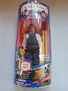 Laurel and Hardy Limited Edition 14003 Stan Laurel Numbered Series 0938 of 8351 - Picture 1 of 8