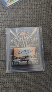 Panini Obsidian - Lightning Strike Lewis Miley #LS-LM Electric Etch Red (AU,RC) - Bild 1 von 2