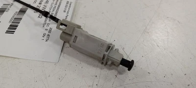 Interruptor pedal freno volkswagen jetta 2003 2002 2001 2000 Foto 1 de 4