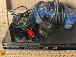 Sony PlayStation 2 Slim solo per parti di ricambio o uso  - Foto 1 di 7
