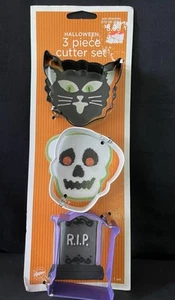 WILTON SET 3 TAGLIABISCOTTI HALLOWEEN TESCHIO LAPIDE GATTO NUOVO IN CONFEZIONE - Foto 1 di 4