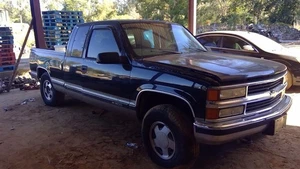 88-99 CHEVY 1500 Pickup Front Axle 5.7L AT 4x4 - Picture 1 of 9