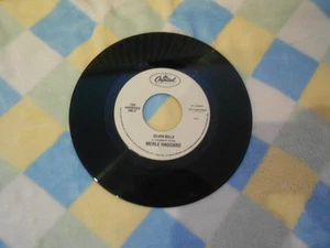 MERLE HAGGARD JUKEBOXES ONLY WHITE CHRISTMAS/SILVER BELLS 45-# 19346 - Picture 1 of 2