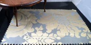 TAPPETO CASA DELLE BAMBOLE IN SETA 1:12 tessuto di design 9" x 6" KRAVET - Foto 1 di 2