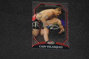 CAIN VELASQUEZ 2011 UFC FINEST REFRACTOR HAND SIGNED AUTOGRAPHED CARD #99 MMA - Picture 1 of 1