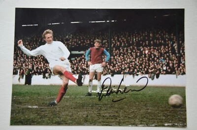 DENIS LAW - A4  PHOTOGRAPH - Personally Signed By Denis Law  - Manchester United - Image 1 of 4