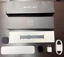 Apple Watch Series 4 Nike Edition 44mm GPS Space Gray MU7J2LL/A w/ Midnight Band