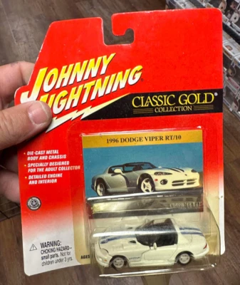 Johnny Lightning 1996 Dodge Viper RT/10 Classic Gold Collection White - Image 1 of 2
