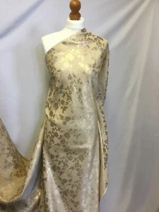 NEW Italian Silky Rose BROCADE GORGEOUS JACQUARD LUREX Fabric Dress Film Costume - Picture 1 of 9