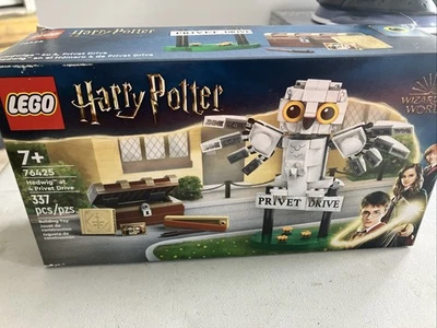 LEGO Harry Potter: Hedwig at 4 Privet Drive (76425) Opened - Image 1 of 3