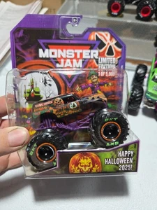 Spin master Monster Jam 1 64 Halloween grave Digger 1 Of 5000 In Hand To Ship - Picture 1 of 4