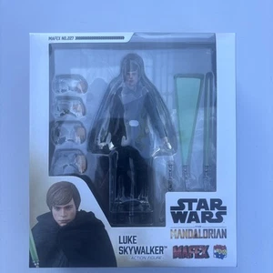 MAFEX Luke Skywalker The Mandalorian Ver. Figura de acción - Nueva - Imagen 1 de 6