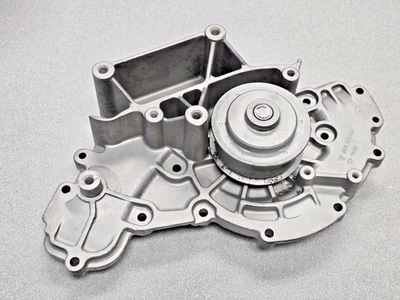 VERY NICE USED ORIGINAL GENUINE PORSCHE 928 WATER PUMP 9281061228R 1978-86 #1 - Image 1 of 4