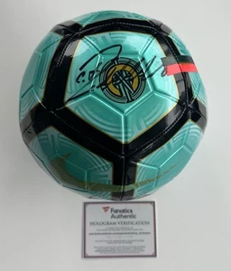 AUTOGRAPHED FANATICS AUTHENTIC CRISTIANO RONALDO JUVENTUS TEAL NIKE BALL - Picture 1 of 1