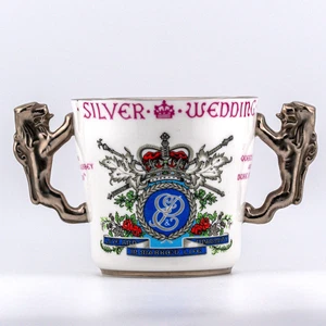 Porcelain Paragon Queen Elizabeth II Duke Edinburgh Silver Wedding Mug 1947–1972 - Picture 1 of 12