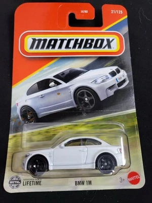 2025 火柴盒 21/125 宝马 1 米白色全新近乎完好 — 第 1/2 张图片