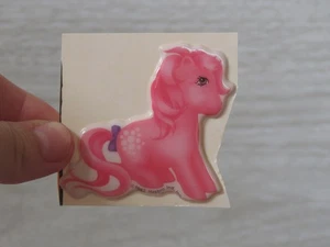Pegatina hinchada My Little Pony MLP algodón caramelo pony 1,5" LEER de colección 1983 años 80 - Imagen 1 de 4