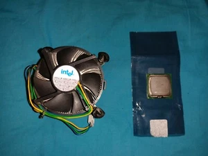 Intel Pentium 4 530 SL7KK 3GHz/1MB/800MHz FSB Socket LGA775 Prescott - Picture 1 of 2