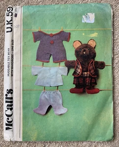 Vintage McCall's Schnittmuster 59 - Kuschelspielzeug Bär mit Kleiderschrank - 12 Zoll - Bild 1 von 4