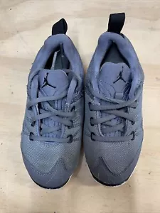 2014 Jordan Flight Flex Trainer Nike Jugend Jungen/Mädchen cool grau 12c - Bild 1 von 13