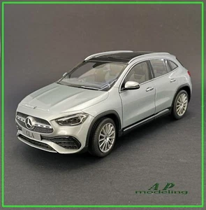 modellino auto 1:18 Mercedes classe GLA modellini die cast da collezione - Foto 1 di 10