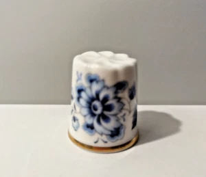Thimble Foxglove Longton Hall England Cobalt Cornflower blue flowers Porcelain - Picture 1 of 10