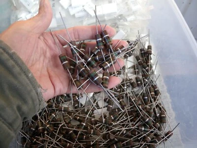 50 PCS. RESISTOR 15 OHMS 2 WATTS NEW OLD STOCK. UNUSED. U.S.A - Image 1 of 4