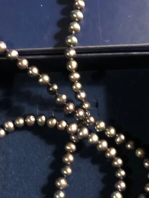 Collar y pulsera elástica de perlas mejoradas en color cultivado JTV de colección - gris oscuro Foto 1 de 4