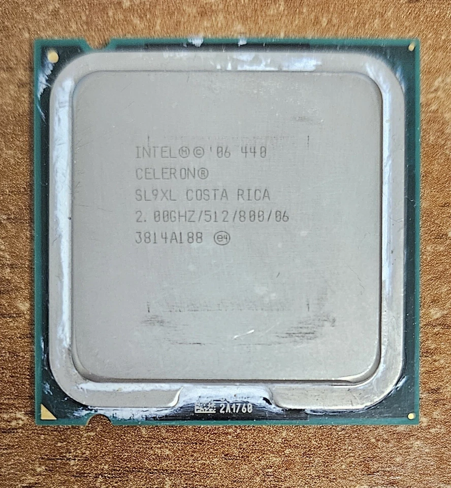 Cpu Celeron 440  2,00Ghz  SL9XL socket 775. - Immagine 1 di 1