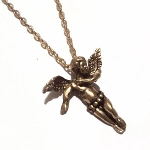 Vintage Gold Tone Cherub Angel Pendant Necklace - Picture 1 of 8