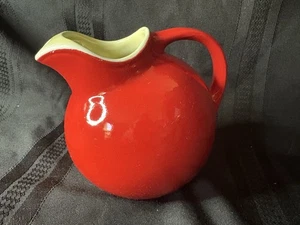 Vintage Hall's Kitchenware Bright Red Ice Lip Ball Jug Pitcher 6.5" Tall - Picture 1 of 6
