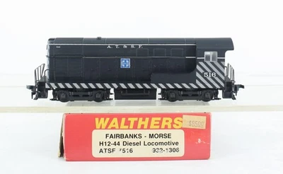 HO scale Walthers 932-1316 Santa Fe Fairbanks-Morse H10-44 Diesel Switcher #516 - Image 1 of 4