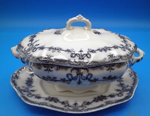 Flow Blue Alexis Adderleys England gravy boat w lid and under plate sauce - Picture 1 of 6