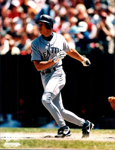 Alex Rodriguez ~ Seattle Mariners ~ 8x10 Actual Photo ~ NOT A REPRINT ~ AROD - Image 1 of 1