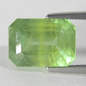 8.88Cts Natural Green Sapphire Beryllium Emerald Cut Thailand Gemstone Ref-VDO - Picture 1 of 4
